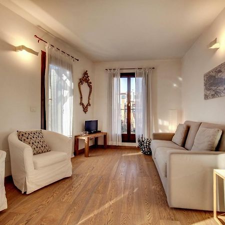 Modern Apartment Venice With Terrace Buitenkant foto