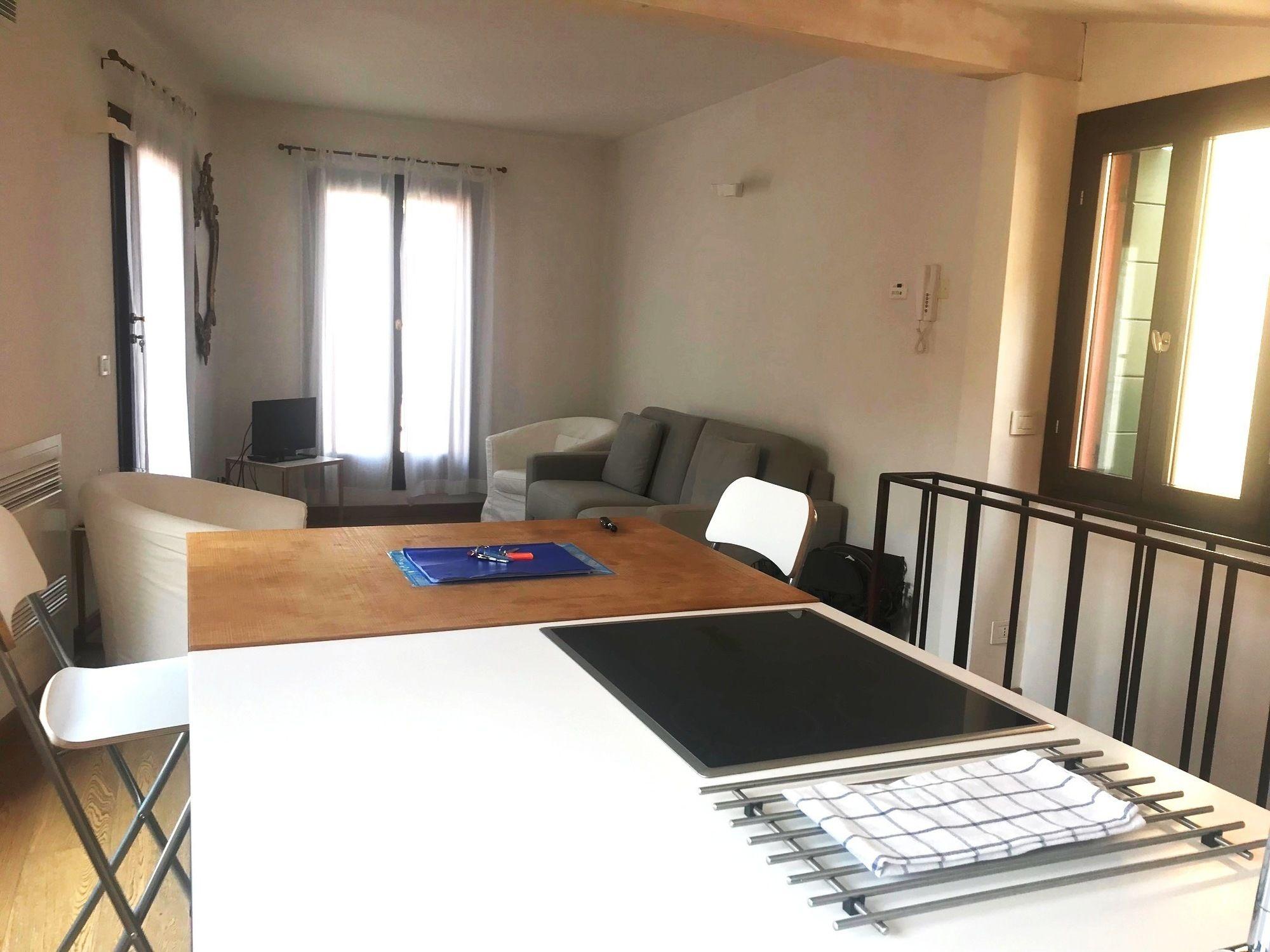 Modern Apartment Venice With Terrace Buitenkant foto