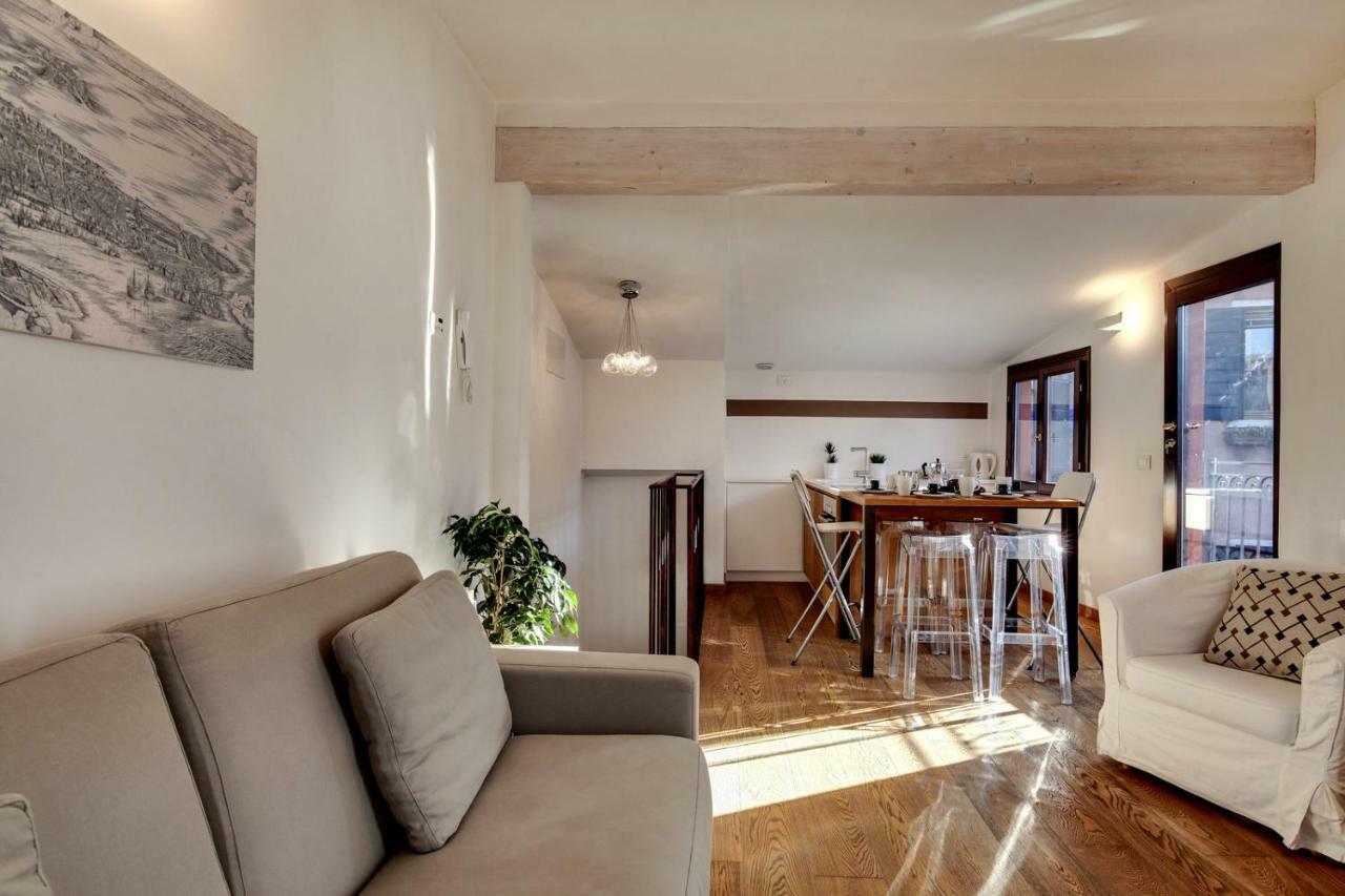 Modern Apartment Venice With Terrace Buitenkant foto