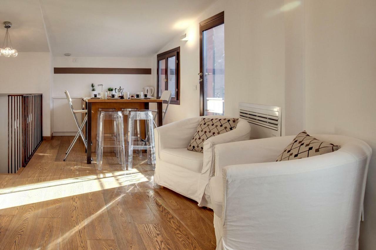Modern Apartment Venice With Terrace Buitenkant foto