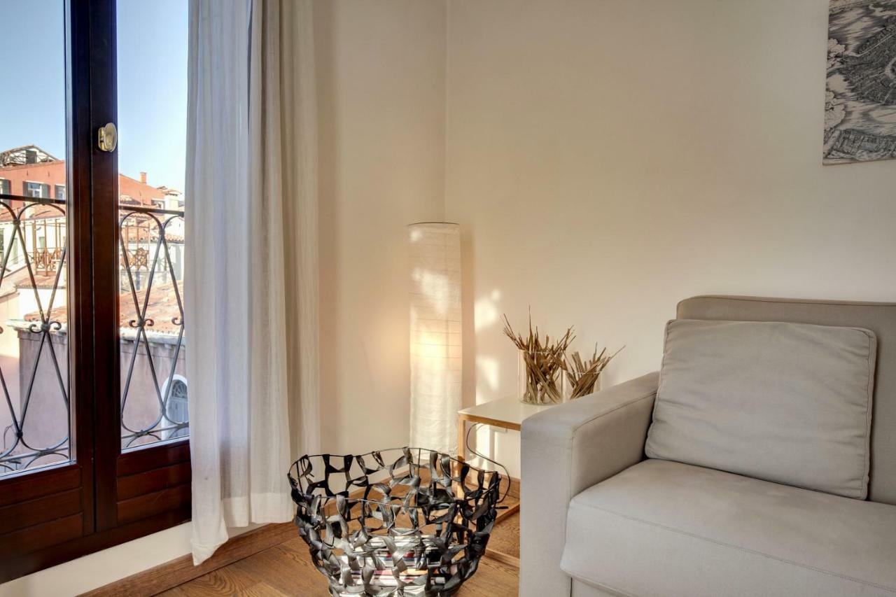 Modern Apartment Venice With Terrace Buitenkant foto