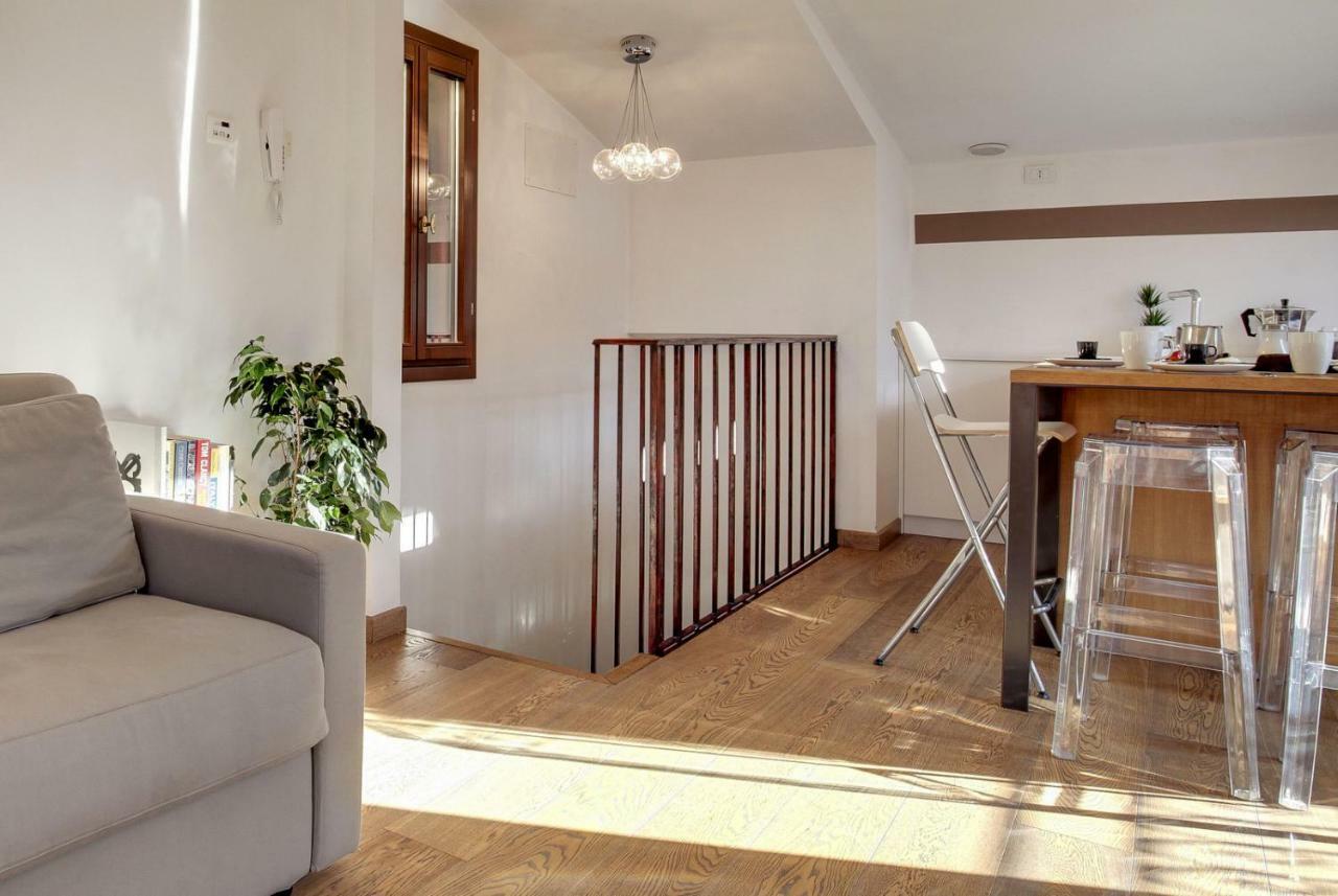 Modern Apartment Venice With Terrace Buitenkant foto