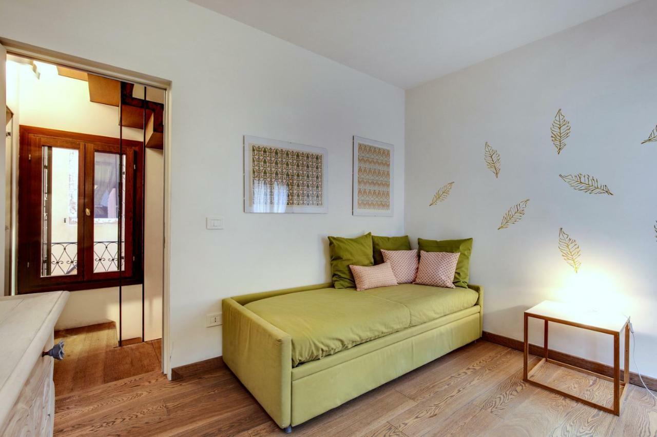 Modern Apartment Venice With Terrace Buitenkant foto