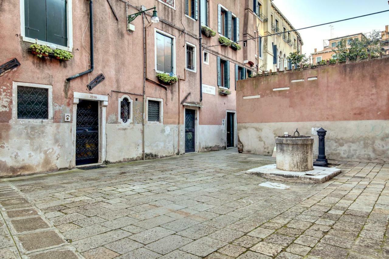 Modern Apartment Venice With Terrace Buitenkant foto